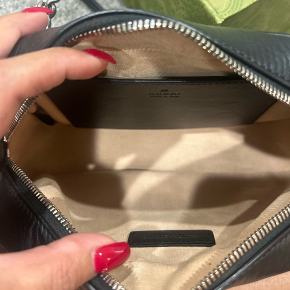 Gucci Marmont Double GG Hardware has a Antique Silver toned finish - Picture 7 of 7